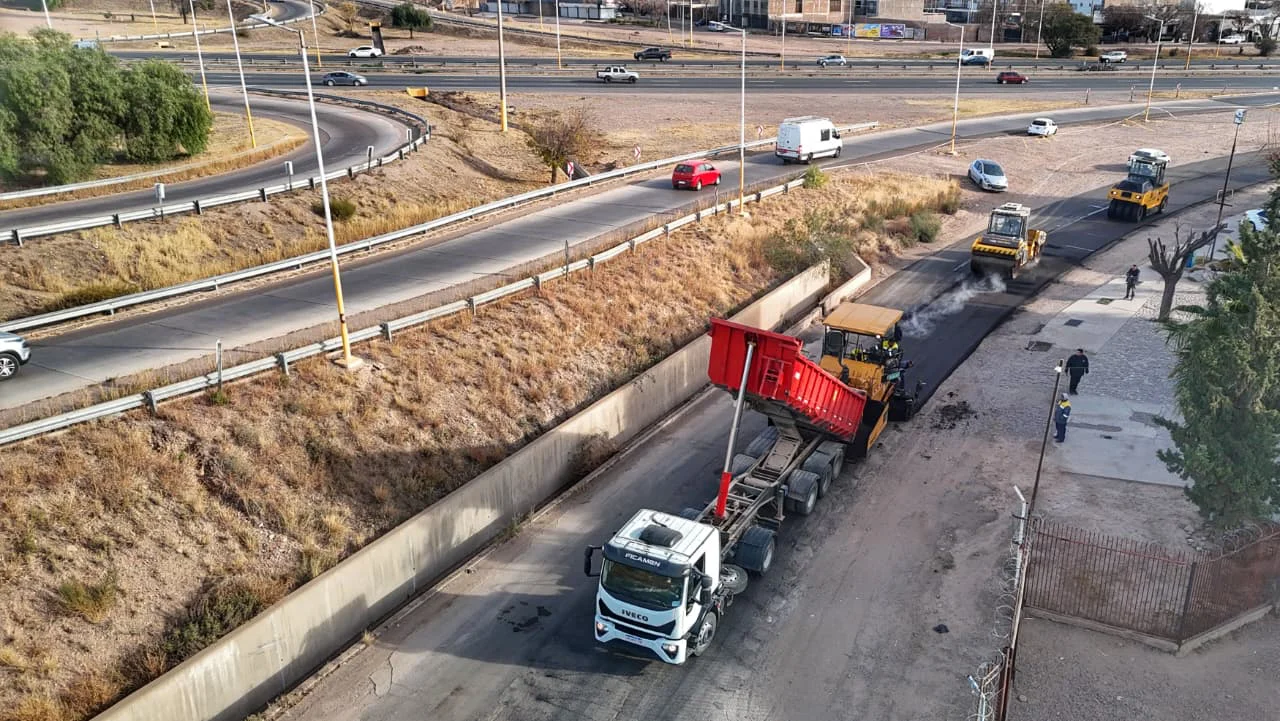 Obras en lateral Paso y Acceso