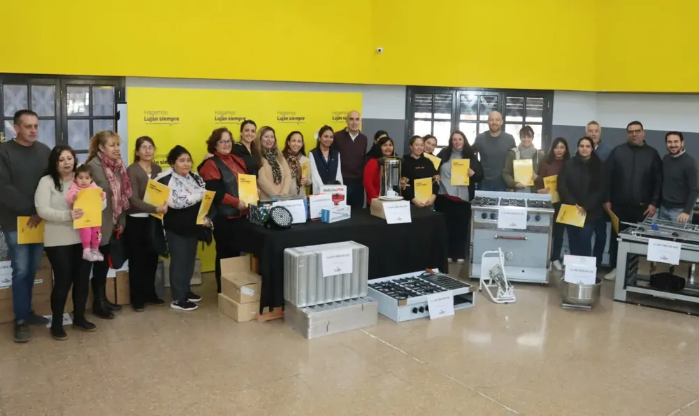 Familias lujaninas beneficiadas con el programa
