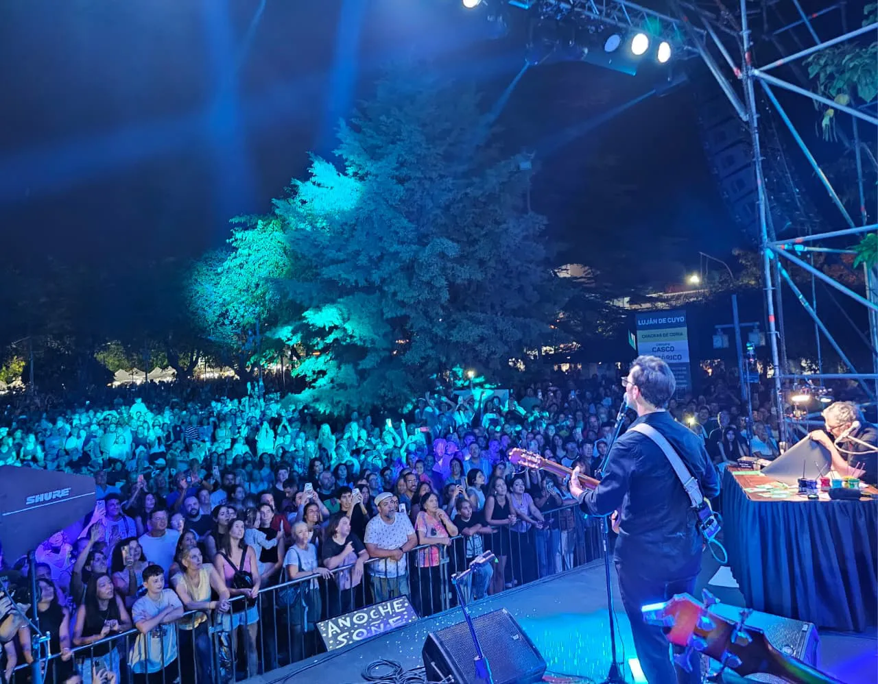 Kevin Johansen en Chacras de Coria