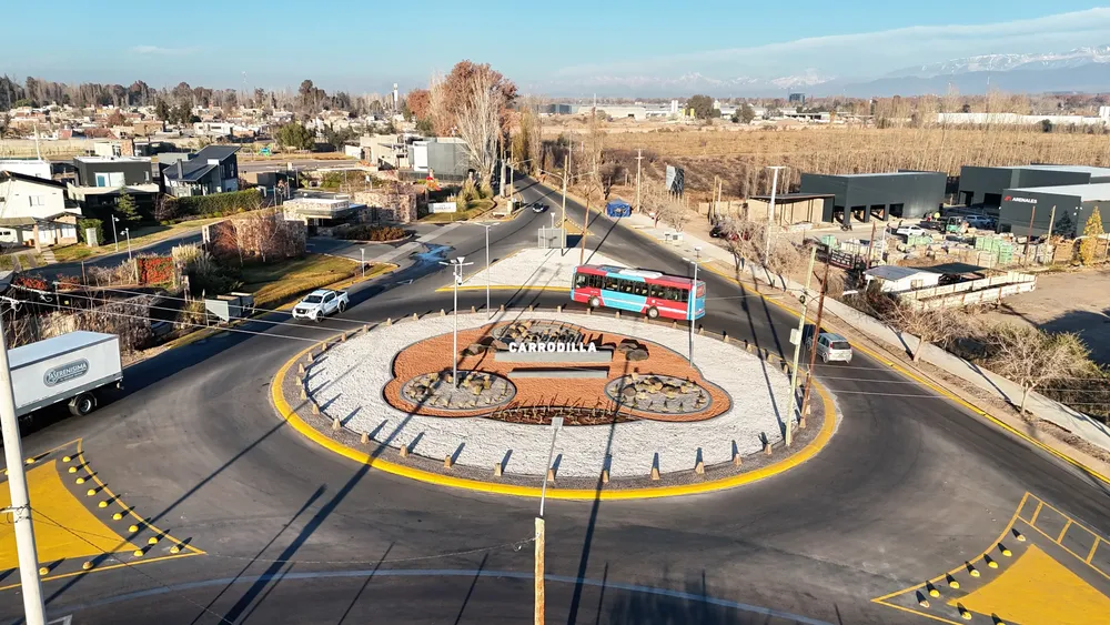 Nueva Rotonda en Terrada casi Paso
