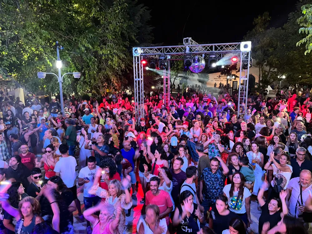 LOS CARNAVALES EN LA PLAZA - UN CLASICO